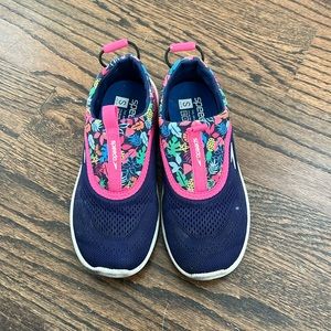 speedo girls size small Surf Walker water shoe